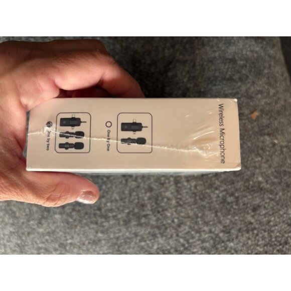 Wireless Microphone Set For Streaming & Interviews With Plug & Play NWB - Picture 3 of 5